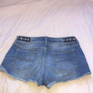 jean shorts with cute belt design